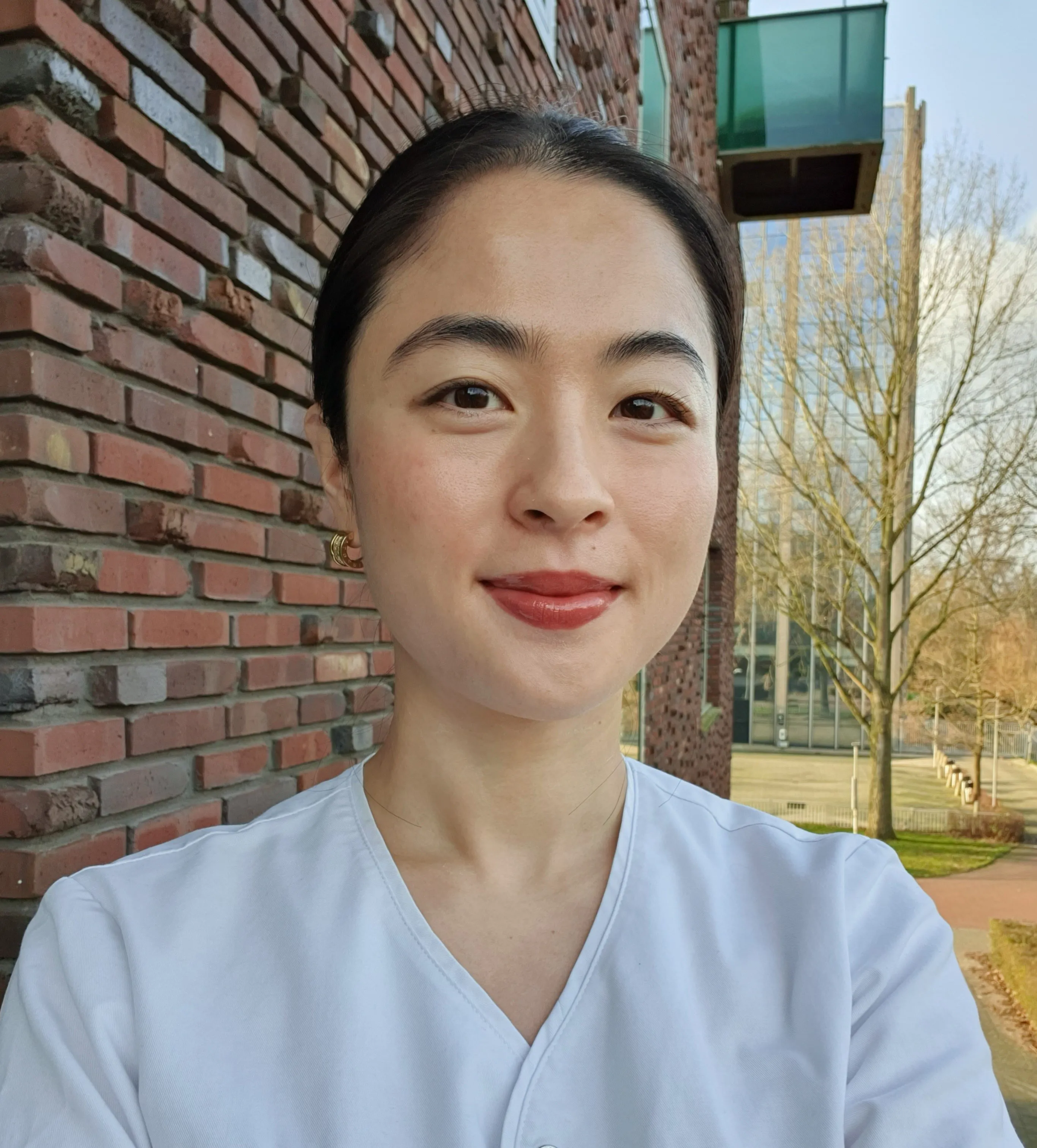 0027303021734-yvonne-xie-tandarts-ijssel-tandartsen-big-nummer 19924963102-17099922683167.jpg